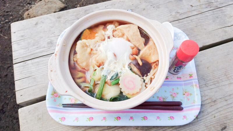 鍋割山荘の鍋焼うどん