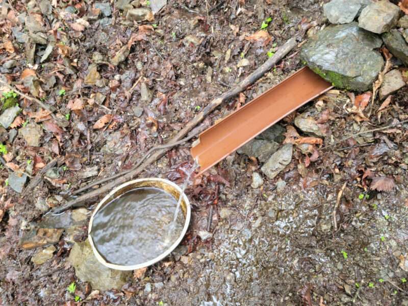 五十人平野営場近くの水場